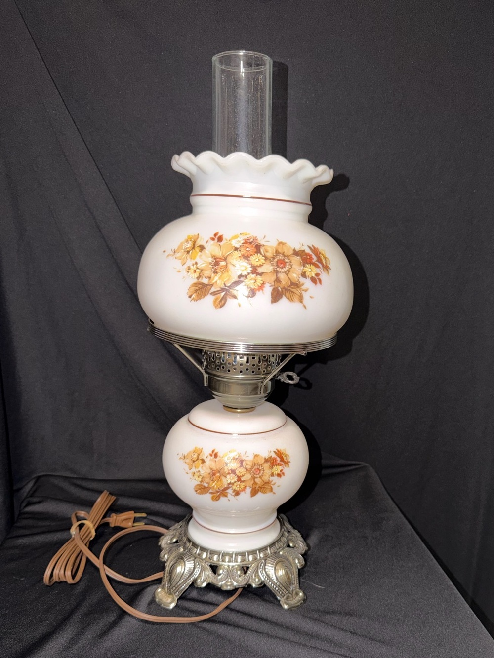 Vintage Floral Milk Glass Table Lamp in White with Amber Flowers